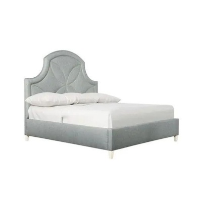 Фото Двуспальная кровать King серого цвета