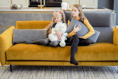 Фото Угловой диван JOGVAN  горчичного цвета