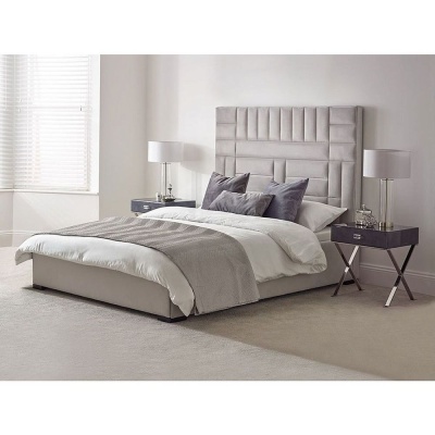 Фото Двуспальная кровать Emilio бежевого цвета