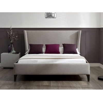 Фото Двуспальная кровать Zach коричневого цвета