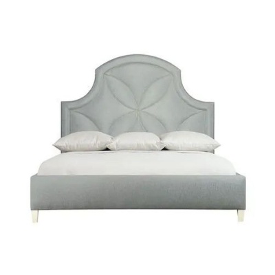 Фото Двуспальная кровать King серого цвета